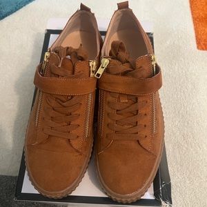 Brand New Nine West Platform Sneaker